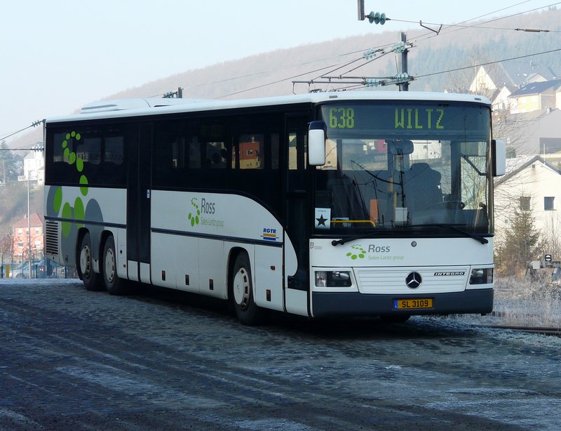 (SL 3109) Dieser Mercedes Integro Bus der Firma Ross aus Trotten (Sales Lentz Group) war am Vormittag in der Nhe vom Bahnhof Wiltz abgestellt. 14.02.08