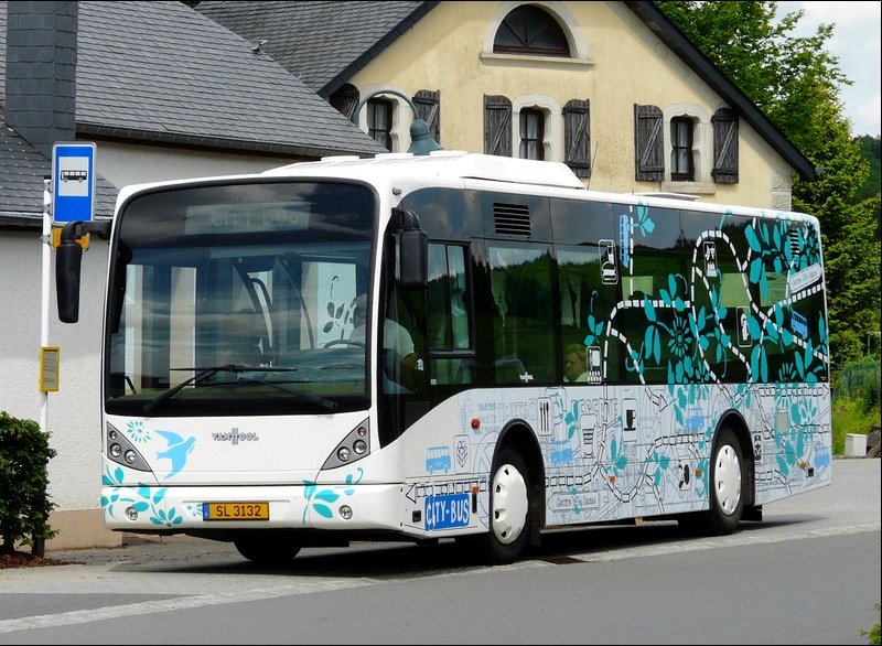(SL 3132) Nochmal der selbe City Bus aus Wiltz in neuem Design aufgenommen am 16.05.08 in Erpeldange.