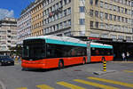 Hess Trolleybus 52, auf der Linie 1, fährt zur Haltestelle beim Bahnhof Biel. Die Aufnahme stammt vom 09.09.2022.