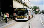Aus dem Archiv: VB Biel Nr. 81 NAW/Hess Gelenktrolleybus am 13. Mrz 1999 Biel, Bahnhof (mit Vollwerbung fr die  metro boutique )