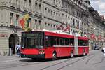 NAW Hess Trolleybus Nr. 4, auf der Linie 12, fährt zur Haltestelle beim Bahnhof Bern. Die Aufnahme stammt vom 22.05.2018.