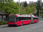 NAW Trolleybus 10, auf der Linie 12, bedient die Haltestelle Bärenpark. Die Aufnahme stammt vom 14.04.2011.