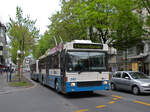 NAW-Hess Trolleybus 262 mit AW, auf der Linie 1, fährt am 04.05.2010 durch die Pilatusstrasse.