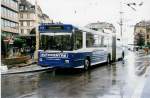 Aus dem Archiv: TN Neuchtel Nr. 111 NAW/Hess Gelenktrolleybus am 6. Juli 1999 Neuchtel, Place Pury (mit Vollwerbung fr  AUTOCENTRE )