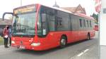 Hier ist der MZ DB 2556 von der DB Regio Bus Mitte auf der Buslinie 541 nach Landau HBF über Klingen unterwegs. Gesichtet am 29.10.2018 am Bahnhof Bad Bergzabern.