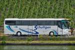 VDL Bova Bus macht eine Rast nahe Beilstein, aufgenommen vom gegenberliegendem Moselufer am  21.06.2014.