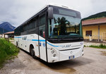 Irisbus Evadys von SAF (Unternehmen der ARRIVA), am 19.6.2016 geparkt beim Bahnhof San Candido/innichen.