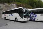MAN Lion's Coach von LRT Buss aus Norwegen auf dem Parkplatz zum Briksdalsbreen. Aufgenommen am 23. Juni 2015