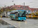 Graz. Seit Sommer 2021 setzt der Südburgenlandbus auf Reisebusse statt nur Sprintern. Am 14.11.2021 konnte ich den Mercedes Tourismo des Unternehmens in der Münzgrabenstraße ablichten.