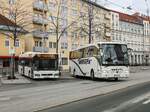 Graz. Am 21.02.2022 konnte ich am Griesplatz einen Volvo 7700 Hybrid von Tropper als Linie 691 sowie einen Mercedes Tourismo von Weiss als Linie 620 aufnehmen.