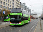 Flixbus Setra Doppeldecker am 26.11.16 in Frankfurt am Main Hbf Südseite 