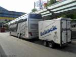 Hier ist ein Setra Reisebus zu sehen. Das Foto habe ich am 07.07.2011 in Saarbrcken am Hauptbahnhof gemacht.