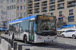 Heuliez GX Bus mit der Nummer 215, auf der Linie 60, ist in Marseille unterwegs. Die Aufnahme stammt vom 11.05.2018.