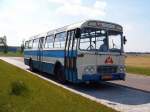 Mein Freund aus Pardubicer Universitt hat sich diesen Karosa SL11 als einen Bus-veteran gekauft. Hier hatte ich den Bus in Nemcice (10 km nrdlich von Pardubice) fr Ihn fotografiert den 25. 5. 2005.