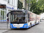 MAN Lion's City der Rostocker Straßenbahn steht am Doberaner Platz in Rostock am 28. August 2018. 