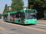 Mercedes Bus mit der Betriebsnummer 735 verlsst die Haltestelle ZOO Dorenbach Richtung St.