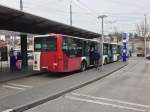 Wegen der verzgerten Ablieferung der neuen Busse, verkehren zurzeit ex. TPF Citaros in Luzern. Citaro I G Nr. 995 beim Bahnhof Luzern, 29.01.2014.

