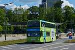 SL 3030, Volvo B7TL, City Sightseeing Bus macht gemtlich seine Rundfahrten durch die Stadt Luxemburg, dabei gibt es viel zusehen. 05.2022  