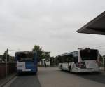 Zwei Citaro II Buse, am Stadtbahnendpunkt Grabsen am 04.07.2011.