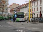 Graz. Der W7003 ist ein besonderes Fahrzeug im Fuhrpark bei der Firma Dr. Richard Steiermark: Wenige Busse der Type Setra S 419 UL, sind nur mehr beim unternehmen aus der Steiermark heimisch. Am 23.11.2022, konnte ich besagten Bus als Linie 430 am Jakominiplatz fotografieren.