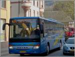 (VS 4025)  Setra S 415 UL gesehen in Ettelbrck am 06.05.2013.
Die Busfahrer sind nicht zu beneiden, es ist bestimmt nicht immer einfach ihren Bus durch den dichten Innerortsverkehr zu fhren.  
