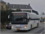 (VS 1517)  Setra S 419 UL des Busunternehmens Simon aus Diekirch verlsst die Bushaltestelle am Bahnhof Mersch.