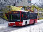Bei Schnee und einer mehrere cm. dicken Eisschicht kmpft sich am 02.02.2010 Bus Nr.263 der ASEAG (Linie 3a) auf der Forckenbeckstrasse langsam vorwrts.