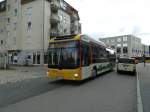 Der neue MAN Hybrid Bus erreicht gleich die Endstadion in Lbtau.