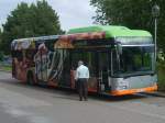 Der PizzaHut Bus steht am 19.5.07 als Buslinie 470 in Stcken