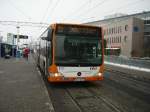 Ein neuer RNV Bus der Linie 33 in Heidelberg Hbf am 03.12.10