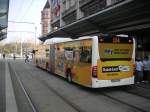       Einer der neuen Citaro Erdgas Gelenkbusse mit Werbung des Privaten Radio.