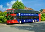 VKU Neoplan Doppeldecker Bus der Linie S30 mit neuer Werbung und passendem blau dazu.