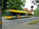 Hier ist der Hess Hybrid Bus an der Haltestelle Zschertnitz, Mnzmeisterstrae zu sehen.