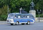 #busretten -Buskorso mit dem Oldtimer Bus 'Romantische Straße', einem Auwärter Neoplan 6/7 von 1958. Berlin -Tiergarten /Großer Stern am 27.05.2020