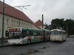 Ein MAN-Linienbus und der historische 9Tr von Skoda in Eberswalde Nordend.