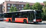 Hochbahn 2706 (HH HN 2706).
Der Bus macht Werbung fr E.on Hanse und steht am ZOB Barmbek, 3.7.2010.