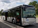 Hier ist der KA HT 602 von Hagro Transbus auf der Buslinie 32 zum Storrenacker Mitte im Einsatz. Erwischt 15.06.2019 am Fächerbad in Karlsruhe.