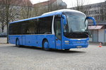 UM-AB 481 steht am 12.04.2016 auf dem Bassinplatz in Potsdam. Aufgenommen wurde ein MAN Lion's Regio (Busunternehmen, Lutz Koppermann).
