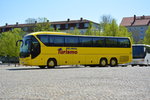 Dieser Neoplan Tourliner mit dem Kennzeichen 6S2-2276 hat sein Ziel erreicht. Aufgenommen am 05.05.2016, Potsdam Bassinplatz.
