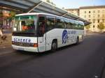 Auf diesem Foto ist ein Mercedes Bus der Firma Scherer Reisen aus Rheinland Pfalz zu sehen. Der Bus fhrt mehrmals am Tag die Strecke saarbrcken-Flughafen Hahn,