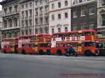 2/2003 Drei der klassischen Routemaster in London.