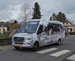 GT 9020, Mercedes Benz Sprinter als City Bus von Wiltz auf seiner Tour in Erpeldange aufgenommen. 02.2021