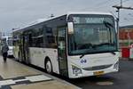 SL 3647, Iveco Crossway von Sales Lentz, am Busbahnhof in Mersch.  14.03.2020 

