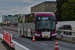 EW 4411, Irizar ie Gelenkbus von Voyages Emile Weber, im Baustellenbereich auf der Roten Brücke unterwegs.