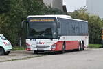 Auf das Karriereportal von Postbus verweist dieser Iveco-Irisbus Crossway (BD-16361) am Bhf. Enns. Aufgenommen 16.9.2022.