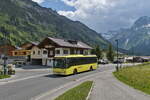 Iveco-Irisbus Crossway von Postbus (BD-15478) als Linie 110 im Verkehrsverbund Tirol, bei der Haltestelle Lech Feuerwehrhaus. Aufgenommen 15.6.2023.