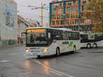 Graz. Der W5422 ist der einzige Bus seiner Type bei der Fa. Watzke. Am 03.11.2021 verlässt er als Linie 431 den Jakominiplatz.