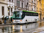 Graz. Wagen 5882 der Verkehrsbetriebe Burgenland, ist hier am 11.02.2024 am Dietrichsteinplatz zu sehen.