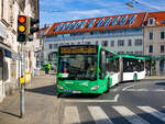 Graz. In Startposition steht Wagen 34 der Graz Linien hier als Linie E in der Haltestelle Griesplatz.
