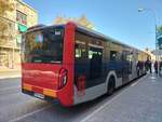 MAN Lion's City 19C, Wagen 840, Baujahr 2023, Firma Masatusa, bedient die Haltestelle Antiguo Asilo im Einsatz auf der Linie 3 in Alicante am 22.11.2023.